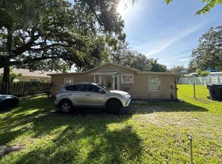 6811 N Willow Ave, Tampa, FL 33604
