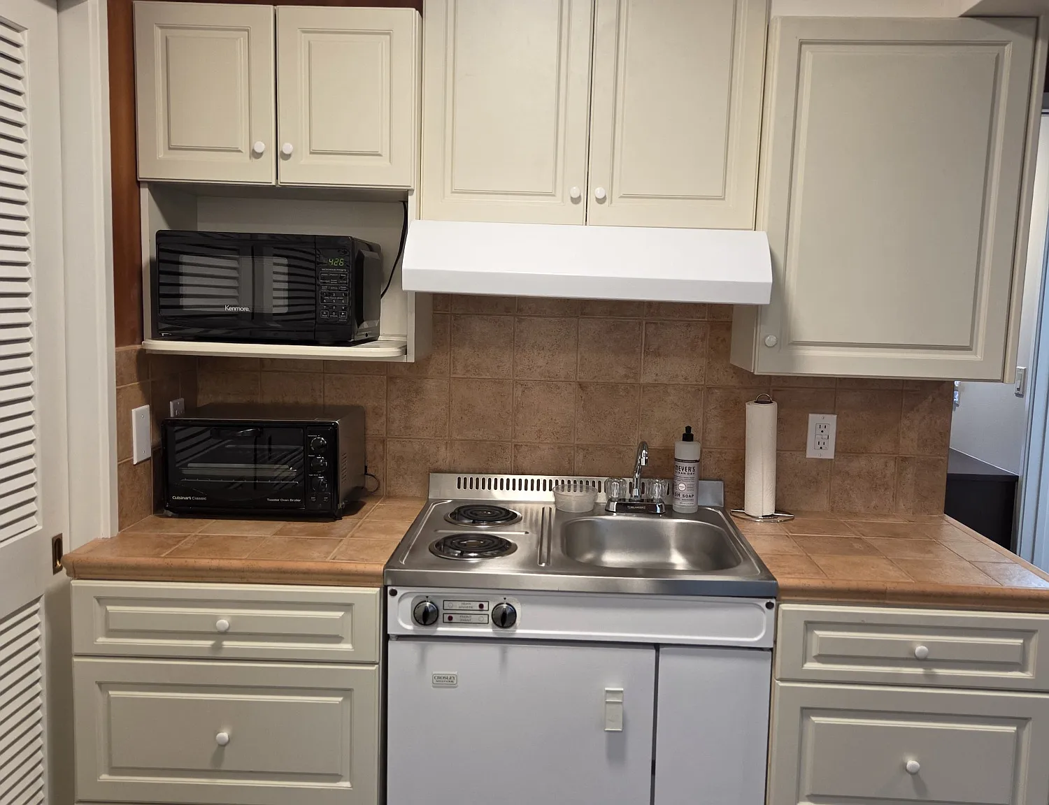 2 bed, 880 sqft, $3,000 — Photo 4