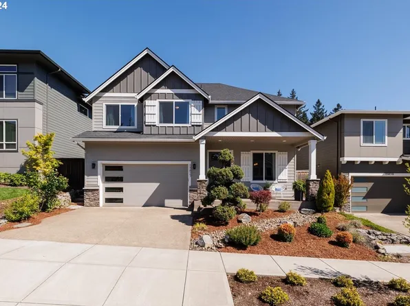 15823 SE Bollam Dr, Happy Valley, OR 97015