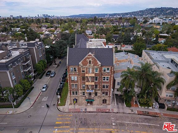 3rd image of 601 N Rossmore Ave