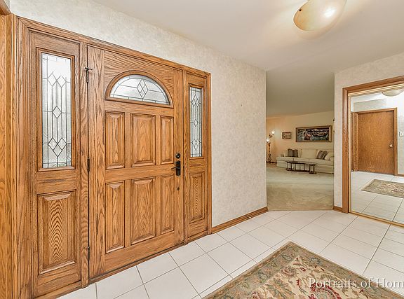 2nd image of 15264 Narcissus Ct