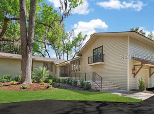 2 Willow Oak Rd W, Hilton Head Island, SC 29928