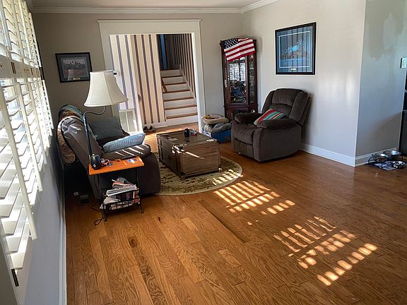 2nd image of 7712 Berkshire Blvd
