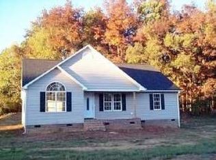 559 Ridge Ave, Liberty, NC 27298
