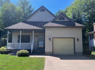 1501 West Ave, Marquette, MI 49855
