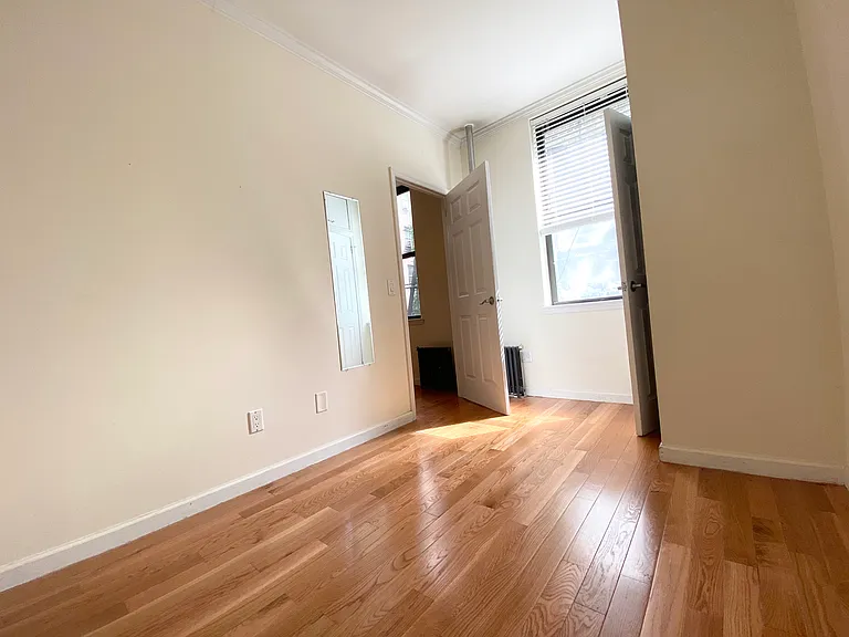 216 W 16th St #3B — Photo 7