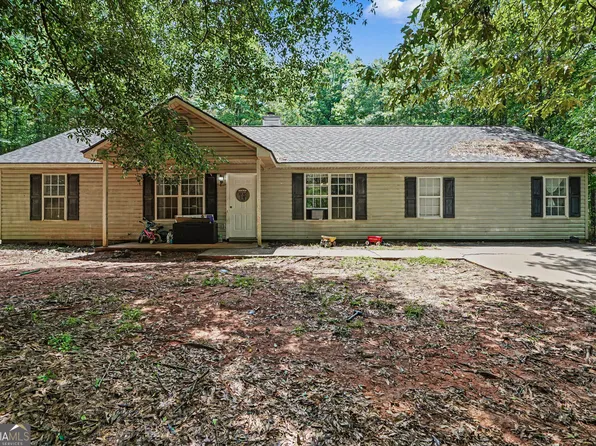 345 Summer Dr, Gay, GA 30218