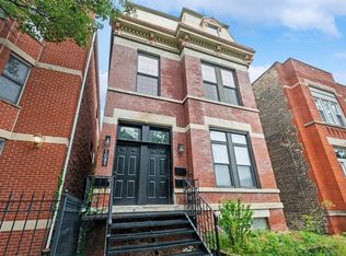 1041 S Oakley Blvd #1, Chicago, IL 60612