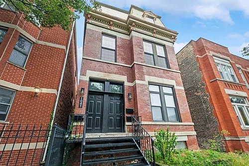 1041 S Oakley Blvd #1 Photo 1