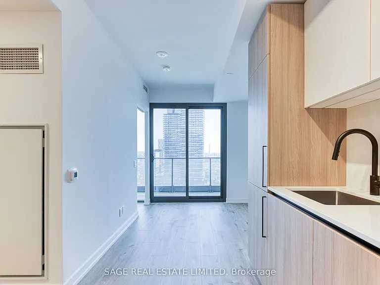 35 Parliament St #1712 — Photo 1