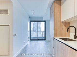 35 Parliament St #1712, Toronto, ON M5A 4R2