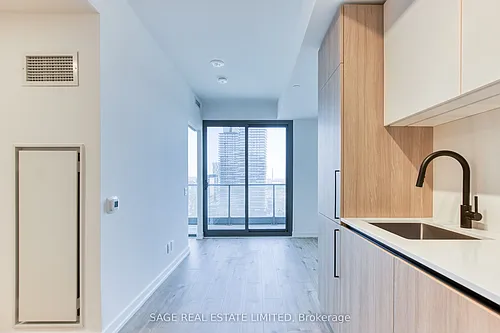 35 Parliament St #1712 Photo 1