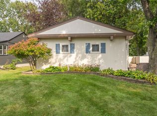 3831 43rd St, Des Moines, IA 50310