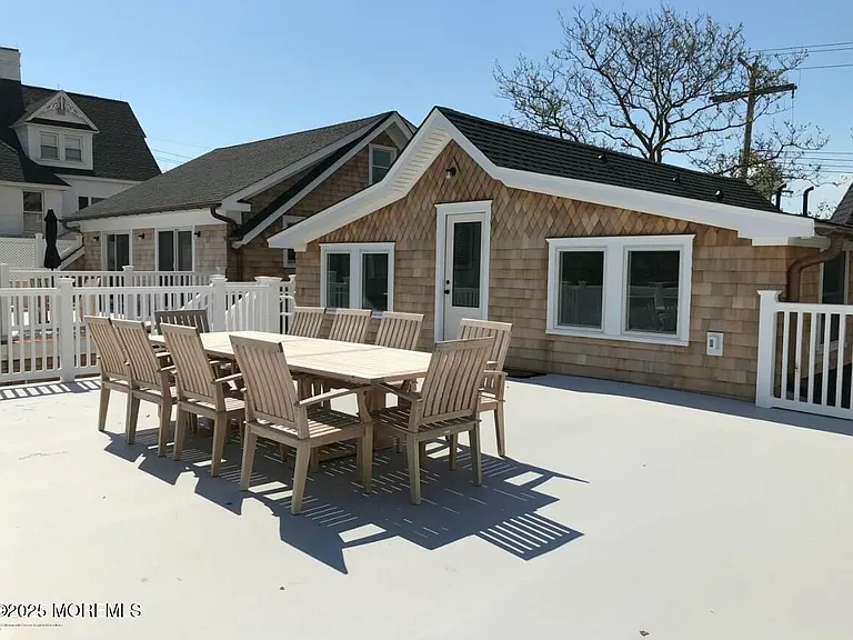 68 Bridge Ave — Photo 8