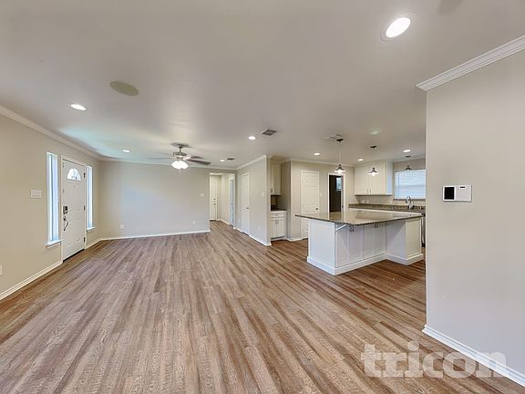 2nd image of 10628 Lone Pine Ln