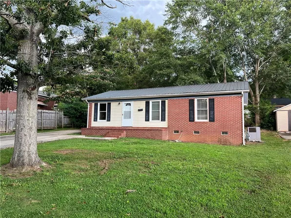 103 Haynes St, Seneca, SC 29678