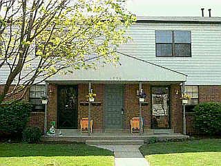 1st image of 1930 Chaucer Dr