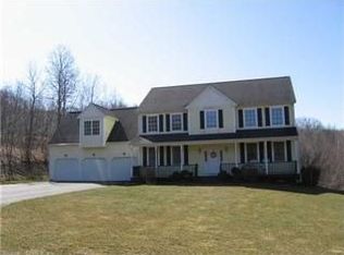 29 Mesa Dr, Bethany, CT 06524