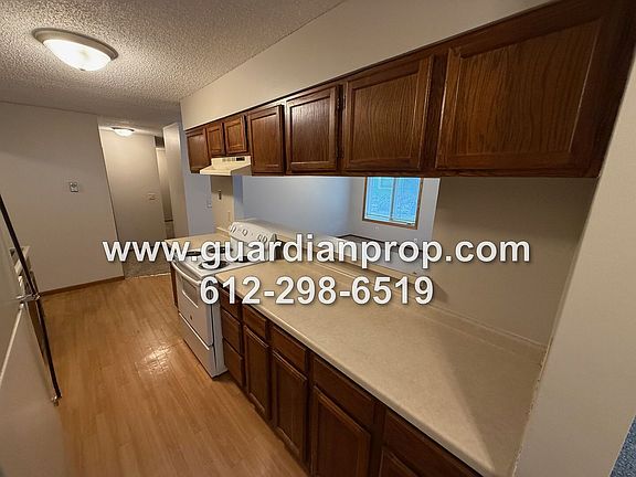 4th image of 425 Dayton Ave APT 1