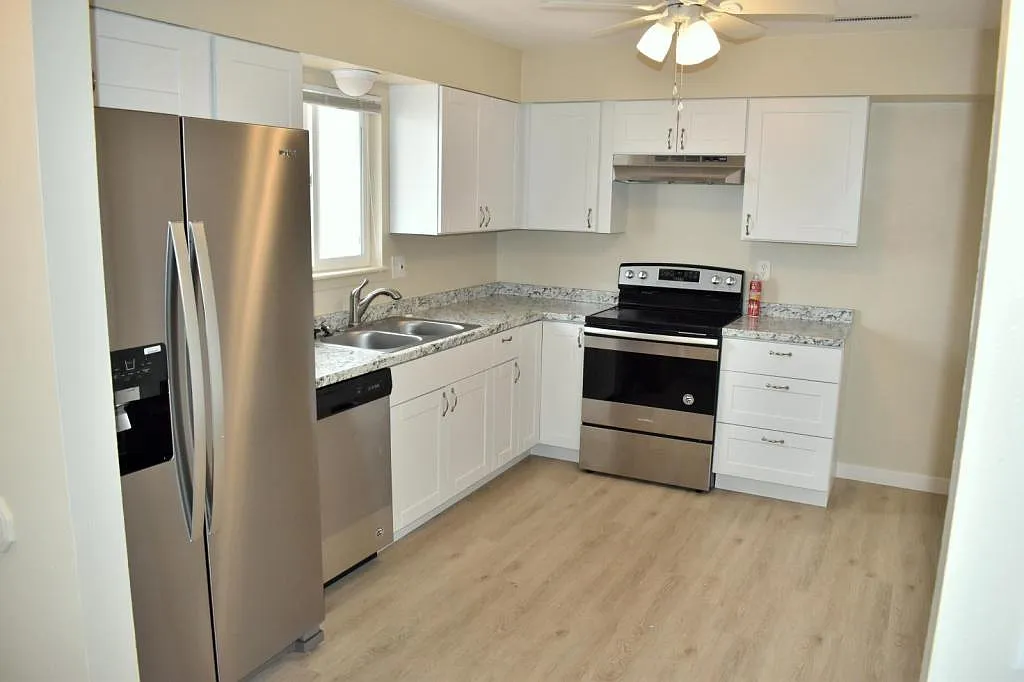 6829 Western PL — Photo 2