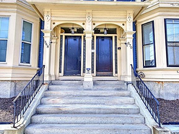 5th image of 370 Thayer St #6
