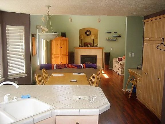 2nd image of 4794 Manning Dr NE