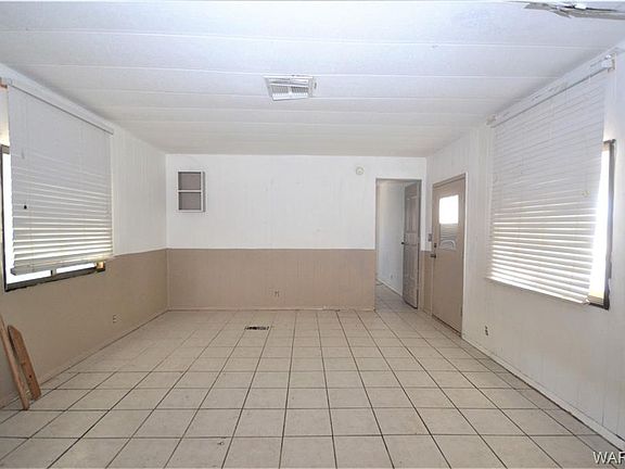 5th image of 1077 Navajo Dr