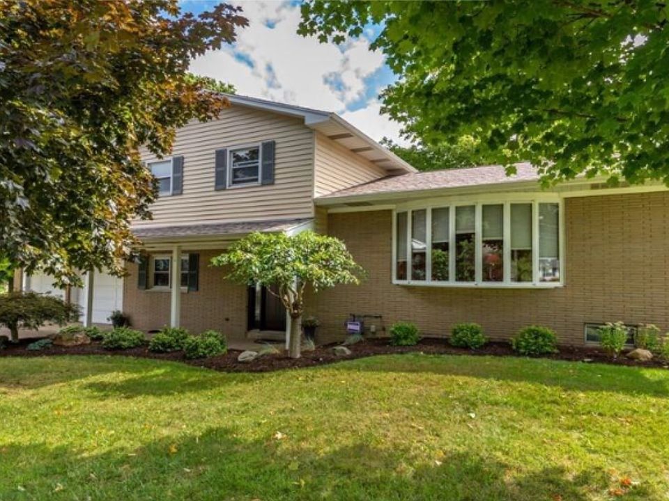1st image of 120 Orchard Beach Dr