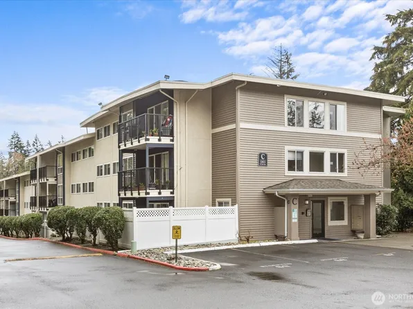 12631 NE 9th Place #C205, Bellevue, WA 98005