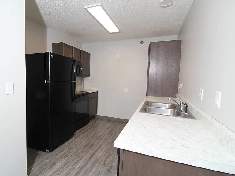 Parkside East — Photo 2