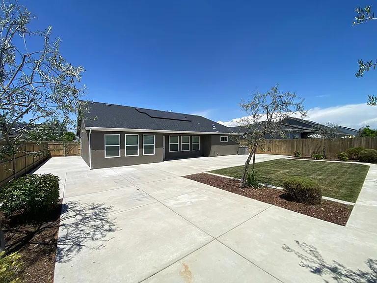 3227 Ferro Ct — Photo 36