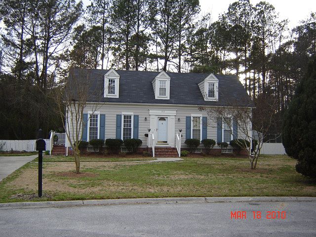 Adorable Forest Acres Home