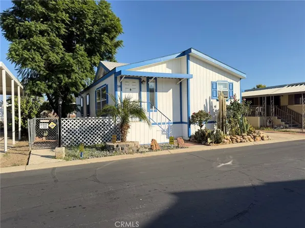 1150 N Kirby St Space 58, Hemet, CA 92545