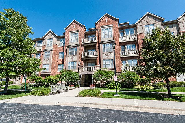 1st image of 1914 Farnsworth Ln Unit 203