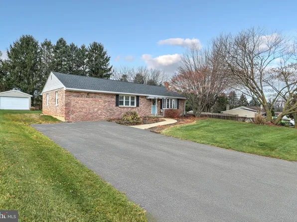 1230 Christensen Rd, York, PA 17402