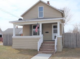 213 W Dodge St, Glendive, MT 59330