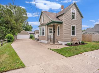 495 Harrison Ave, Holland, MI 49423
