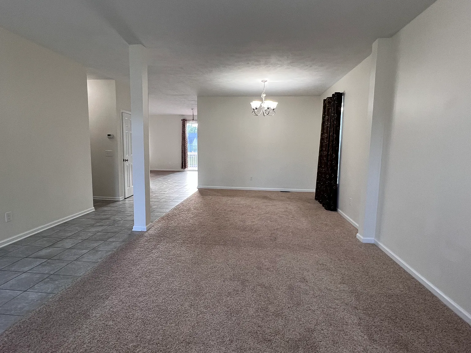 4 bed, 2.5 bath, 2980 sqft, $3,000 — Photo 3