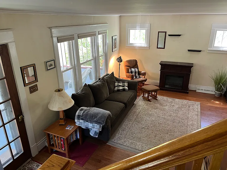 157 Los Robles St — Photo 13