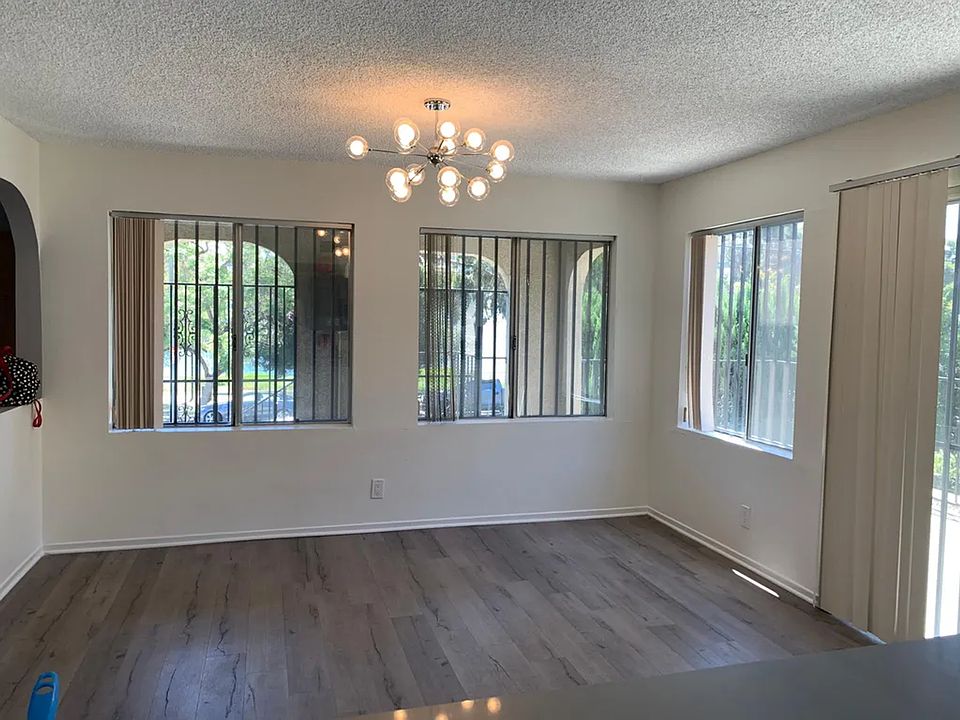 1st image of 827 Glendale Blvd #1