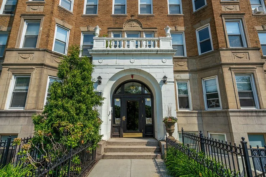 117 Park Drive — Photo 2