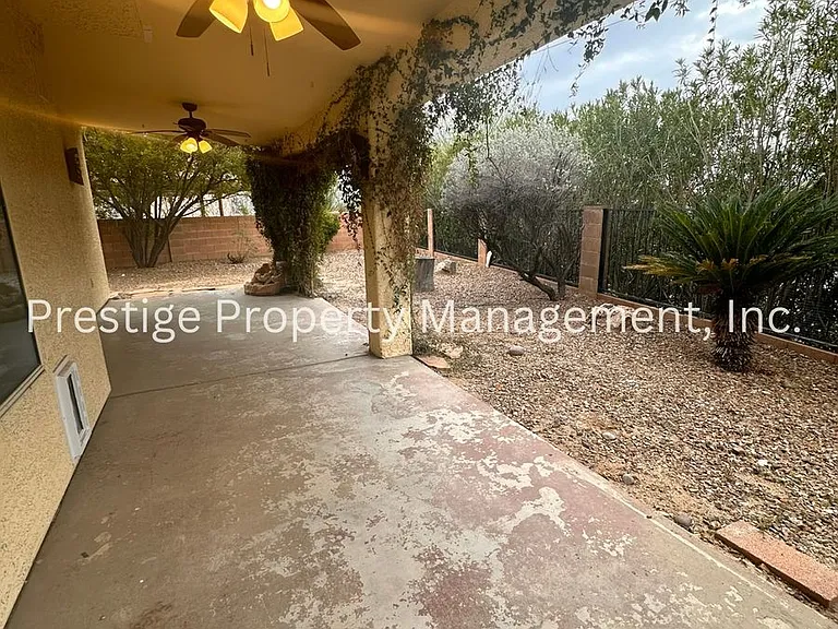 1390 W Copper Creek Pl — Photo 13
