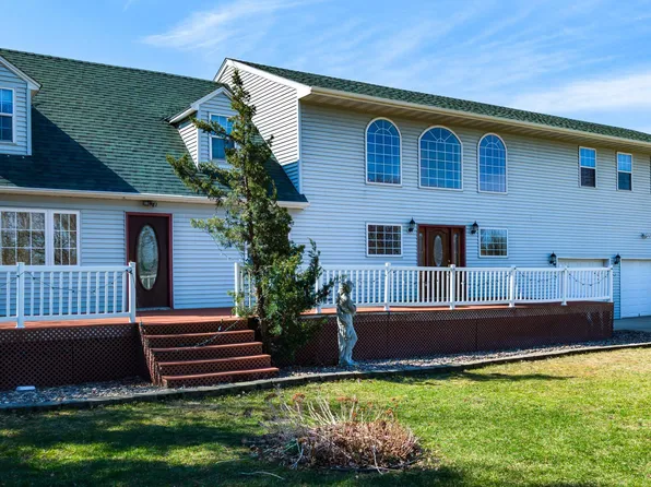 700 38th Ave NE, Austin, MN 55912