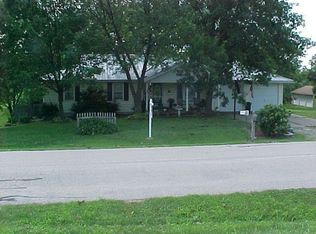 23303 Valley View Ln, Sedalia, MO 65301