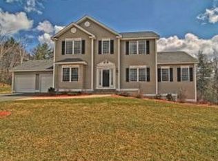 85 Pasture Dr, Goffstown, NH 03045