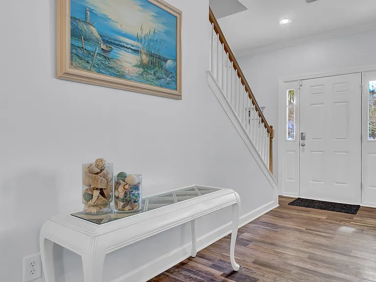 1443 Wellbrooke Ln — Photo 3