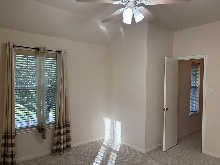5514 Gatesprings Ln — Photo 20