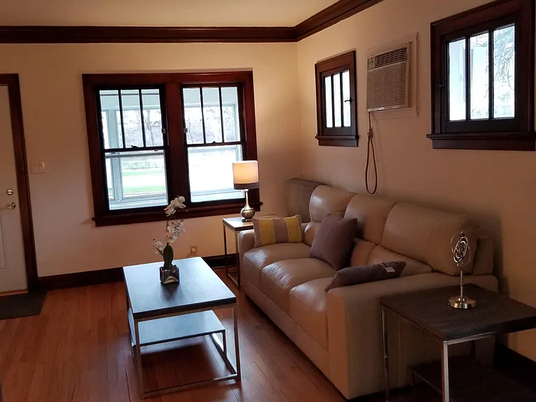 2625 University Ave — Photo 5