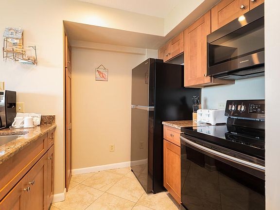 3rd image of 500 Burton Dr #2415