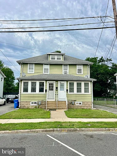 25 College Ave #B Photo 1